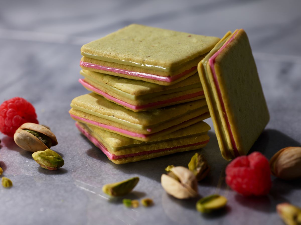 「ピスタチオサンド ピスタチオ＆フランボワーズ」（6枚入り）1296円