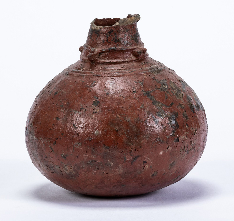 赤漆塗り壺型土器