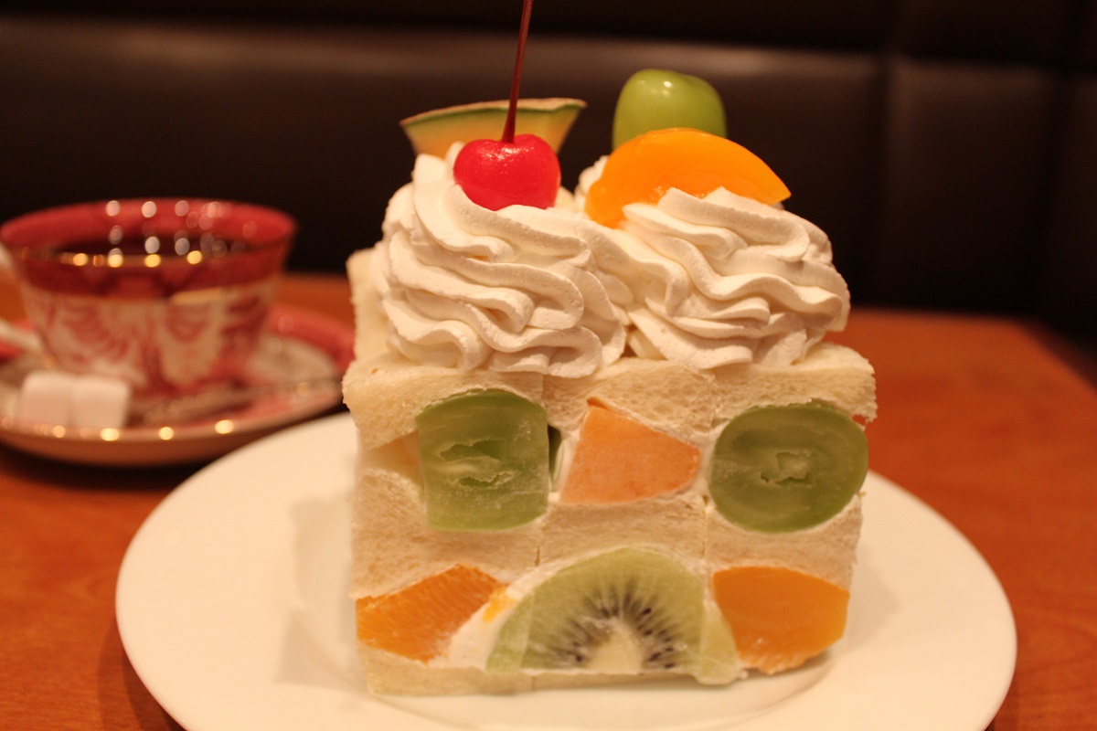 フルーツサンド 1200円