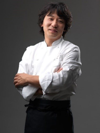 世界的パティシエ・青木定治とミシュランシェフ・原田慎次による2店が4月開業予定のハイクラスホテル「ザ ロイヤルパークホテル アイコニック 京都」に関西初出店!