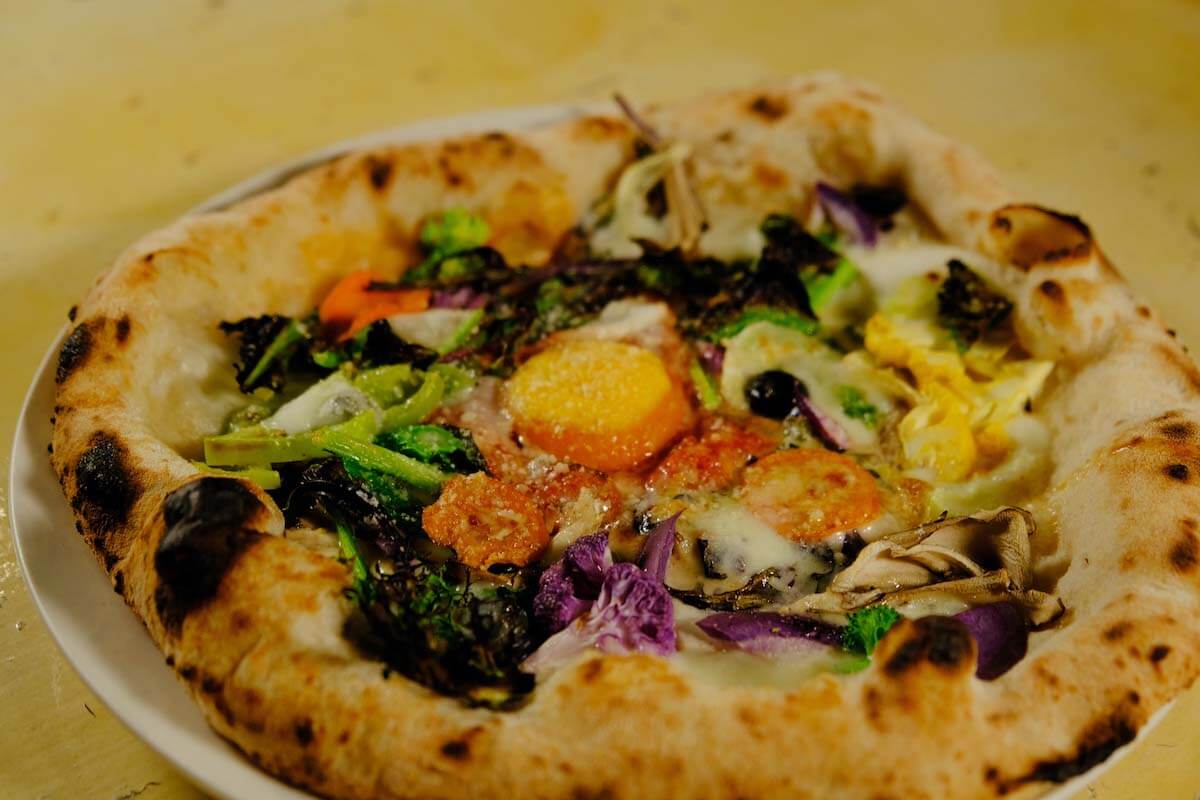 10種類の季節野菜ピッツァ（M：1980円、L：3960円）※写真はMサイズ