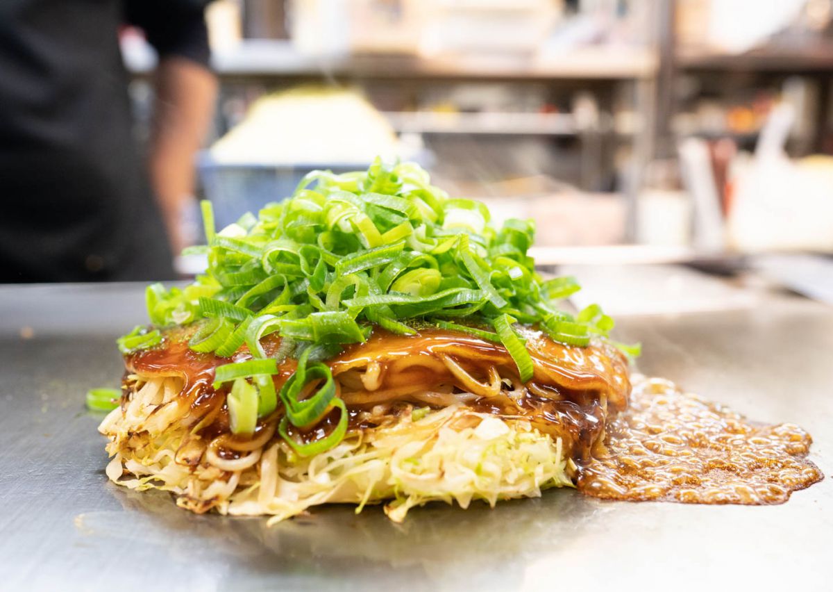 越田スペシャル（肉・玉子・イカ天・ネギ）　1130円（税込）