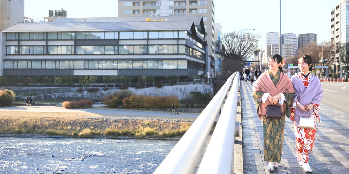 "京都でやりたいこと"が叶う！鴨川ビューの大浴場付き「ソラリア西鉄ホテル京都プレミア　三条鴨川」に泊まる、癒やしのご褒美旅｜神社へお参り、着物でおさんぽ、カフェめぐりも！