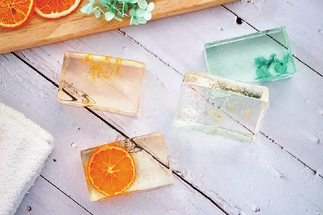 アロマ石鹸各NT$250　※先方提供