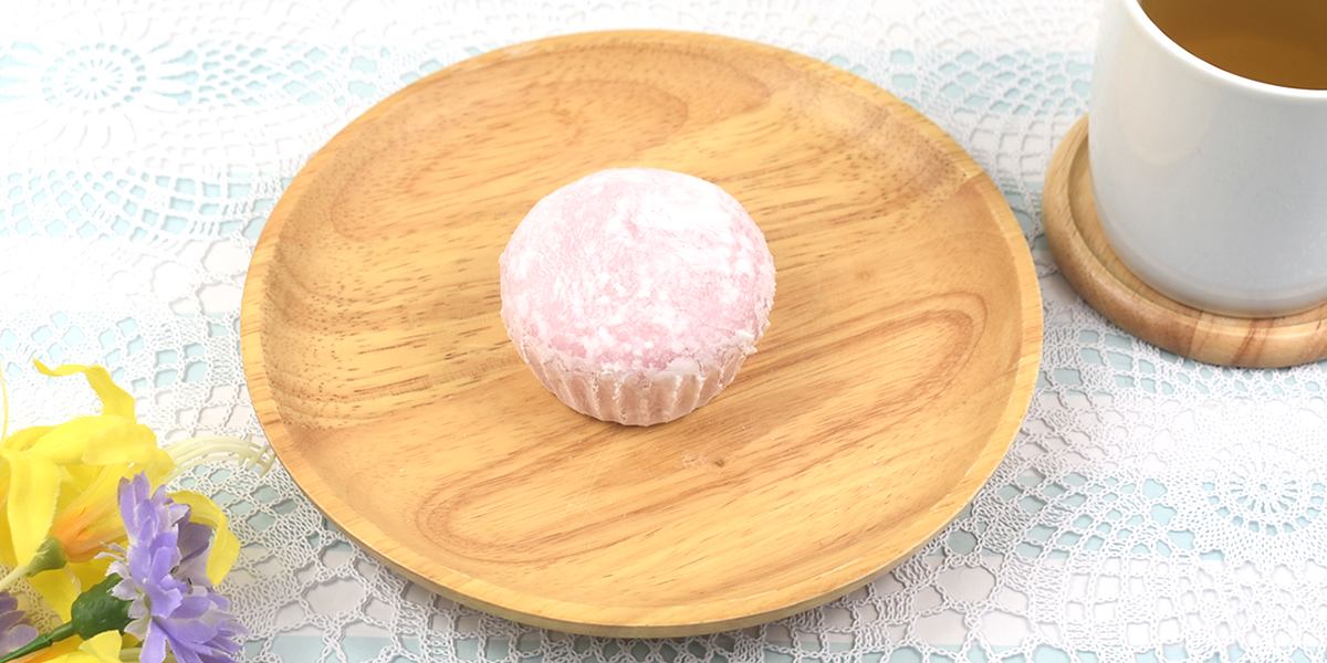 セブン－イレブン、 いちごクリーム大福 ベリーソース入り