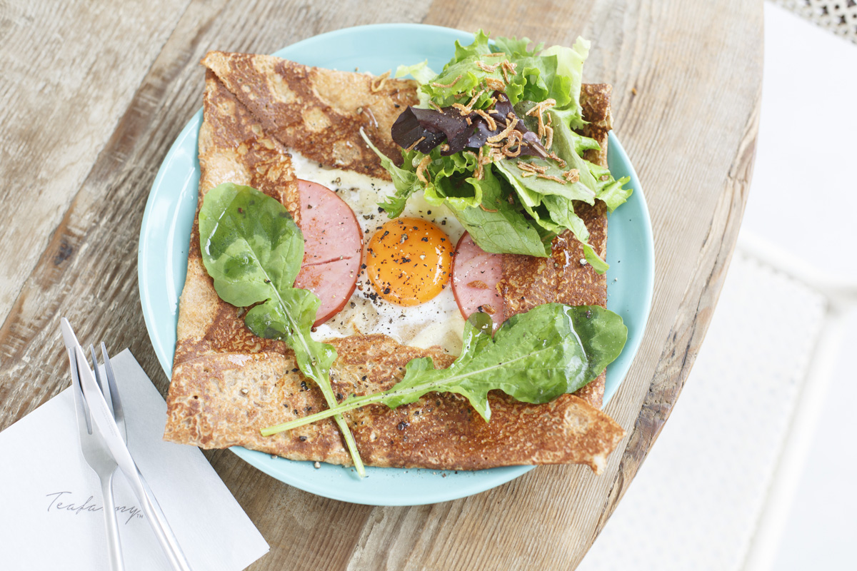 「ハムたまご」950円