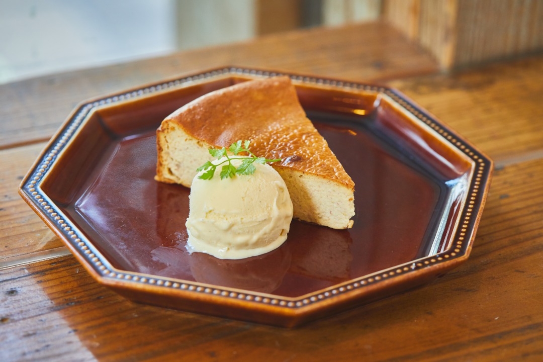 玄米甘酒とバナナのチーズケーキ495円