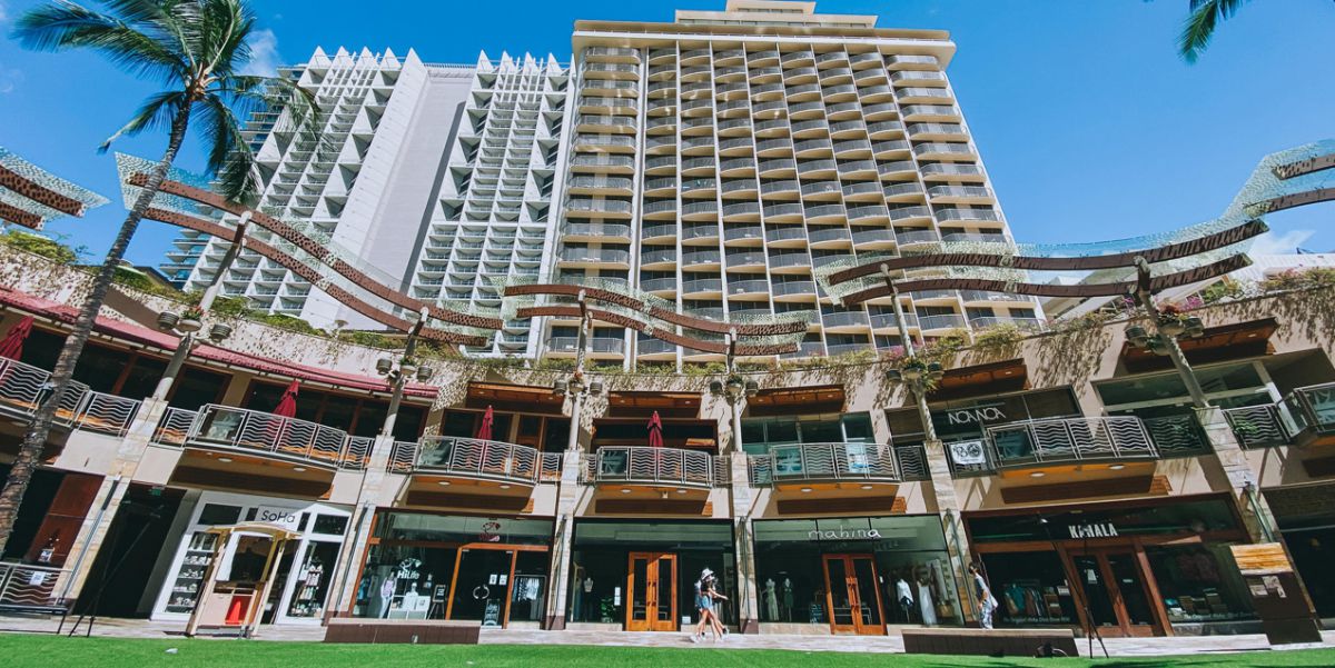 買って、食べて、ひと休み。便利スポット！ハワイの個性派ショッピングセンター4選