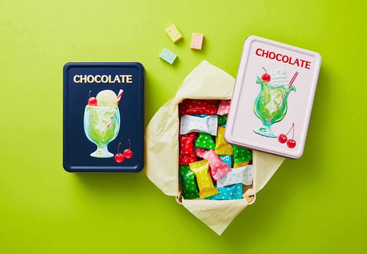メリーチョコレート「はじけるキャンディチョコレート。」アソートメント缶・アソートメント缶（P）各1944円 ※ネット販売あり