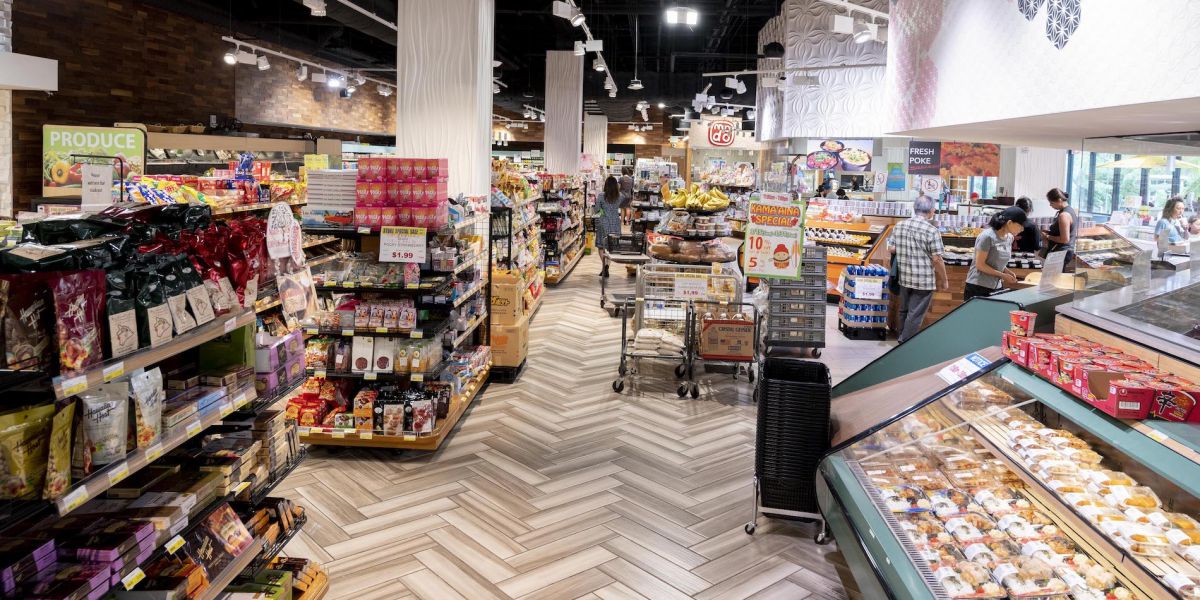 もはや観光地！ハワイのスーパーマーケットで最旬グッズ＆定番グルメをお手軽ゲット