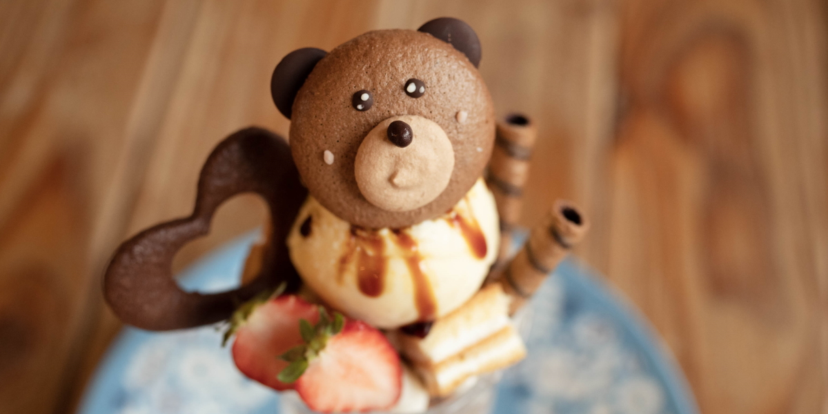 【静岡・伊東】フランス映画の世界観に浸れる「café TATI sweets」で、⼤⼈のためのデザートを堪能