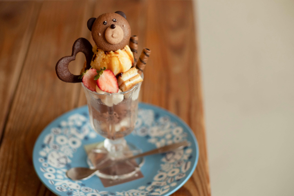 パフェ・タチ1000円