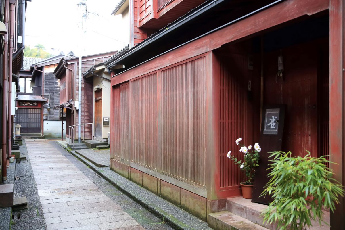 【金沢で体験】ひがし茶屋街「雀」で一見さんOKのお座敷を体験!