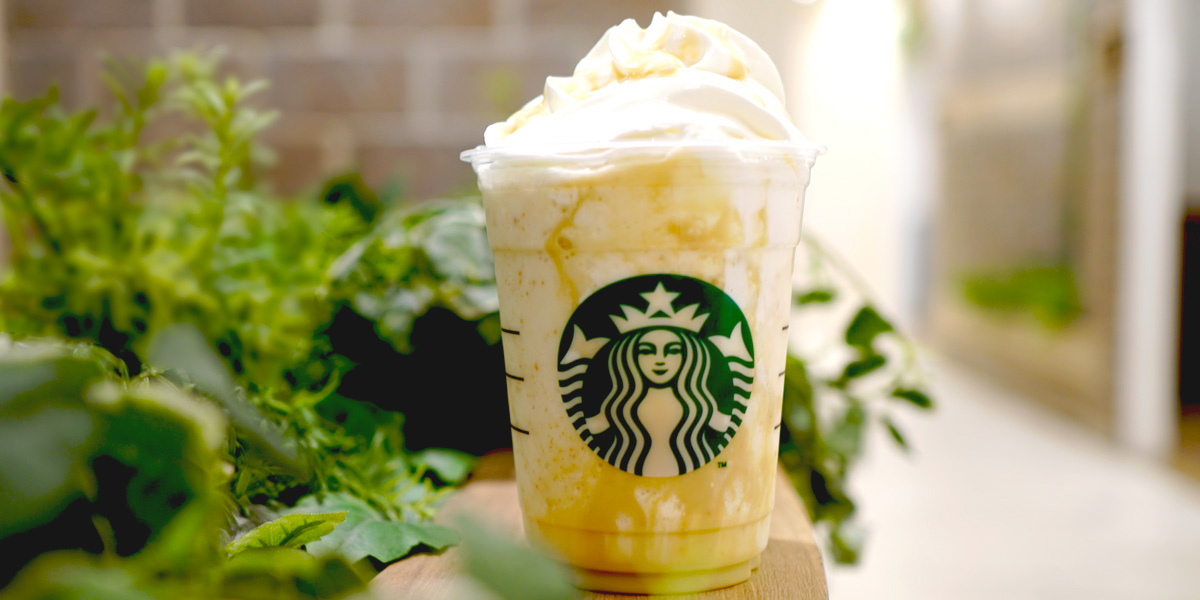 【スタバ新作・実食レポート】香ばしくてクリーミー！生ホワイトチョコのフラペチーノ♪2022年バレンタイン第2弾「ベイクド&クリーミー 生ホワイトチョコレート フラペチーノ®」が登場。おすすめ無料カスタマイズも！