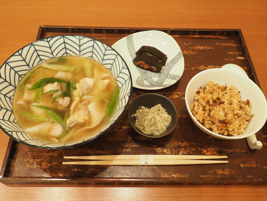 「かしわ」（2000円）