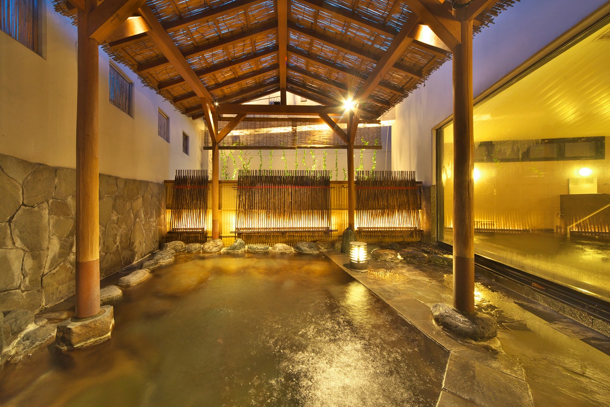 女性用大浴場「恵比寿の湯」の露天風呂