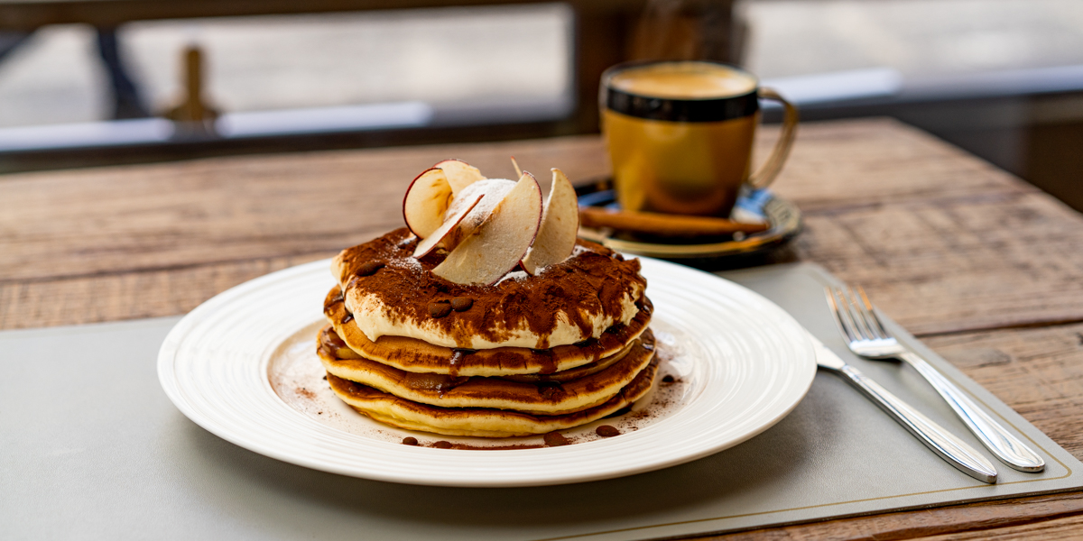 「MID café 高田馬場店」のアートのように洗練されたパンケーキ＆パフェで四季を感じる！
