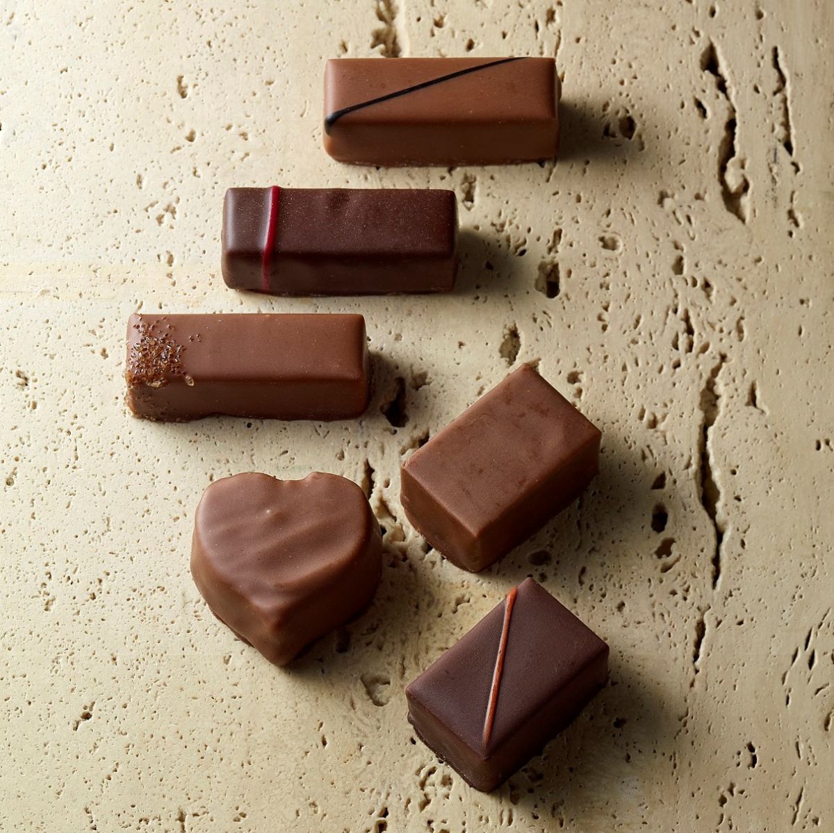 ＜西武・そごう限定＞ラ・メゾン・デュ・ショコラ「フォルマン パッショナント」（8個入）3888 円