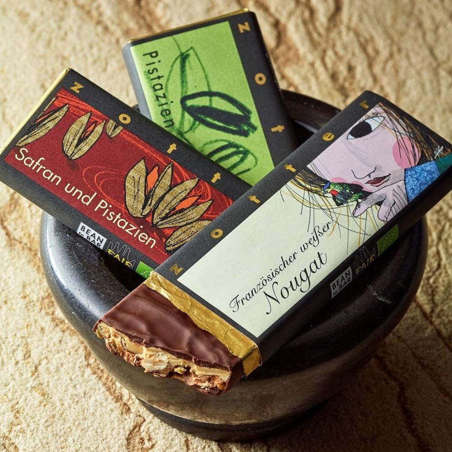 ゾッター「ハンドスクープバー」（ピスタチオ・サフランピスタチオ・フレンチピスタチオヌガー、1個入）各1450円