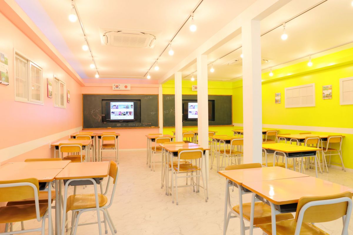 大阪・鶴橋の韓国カフェ&食堂「デチョルはペゴパ学校」で、韓国の学校にプチトリップ!