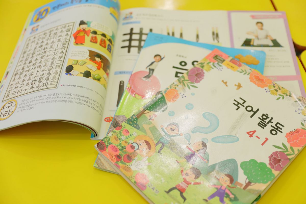 大阪・鶴橋の韓国カフェ&食堂「デチョルはペゴパ学校」で、韓国の学校にプチトリップ!