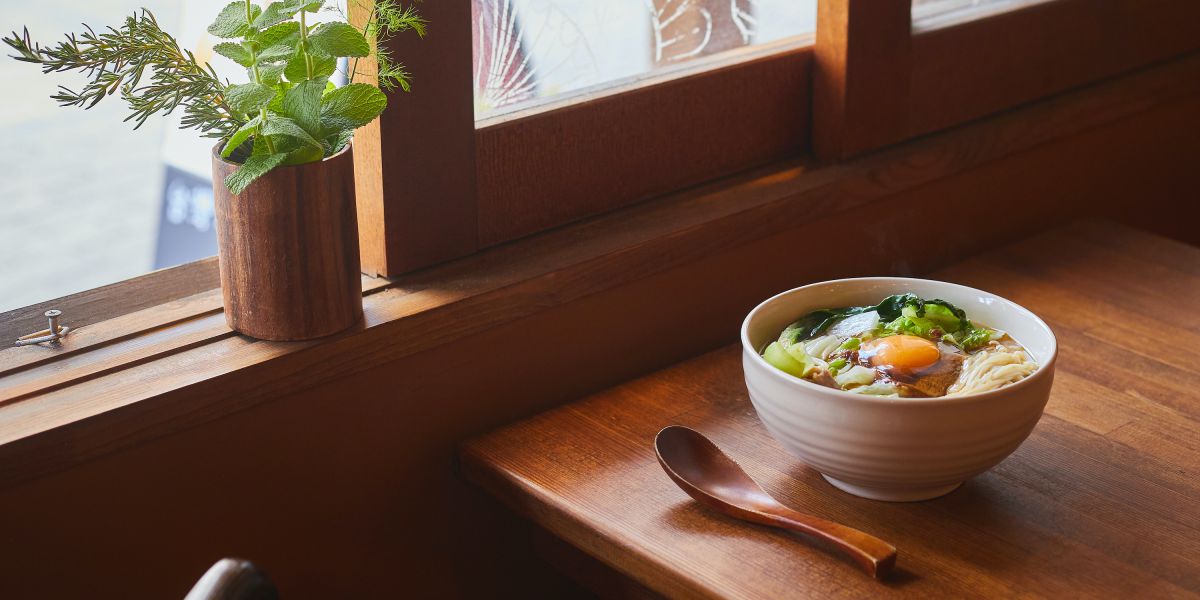「薬膳ラーメン（焼酒鶏麺）」1000円