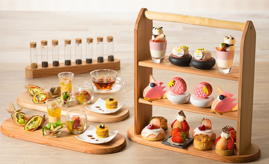 「苺のアフタヌーンティー～飛鳥からの便り～」4500円（税・サービス料込）