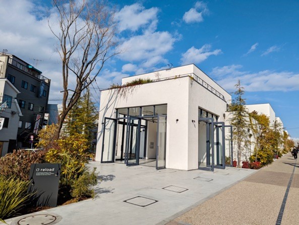 「reload」の外観