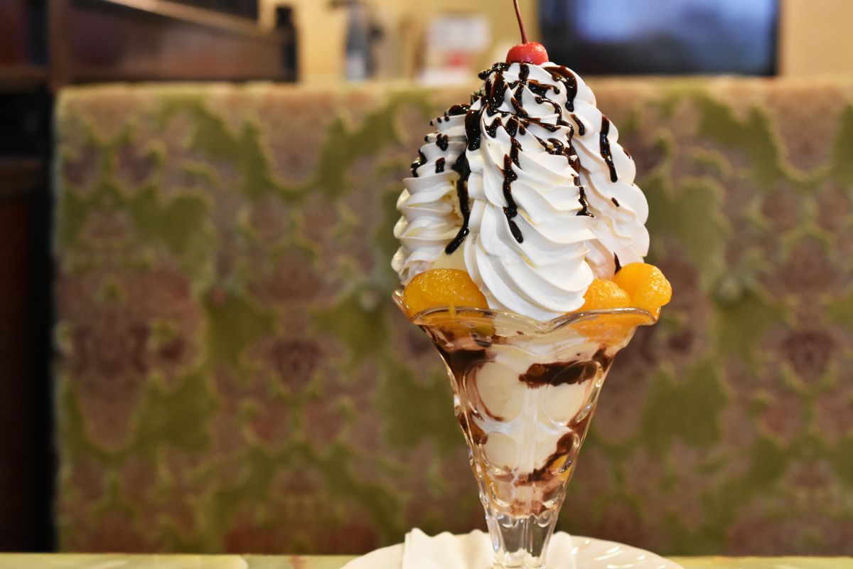 「チョコレートパフェ」950円