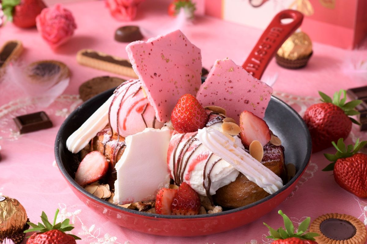 「Strawberry chocolate pain perdu」（ストロベリー チョコレート パン ペルデュ）」1870円