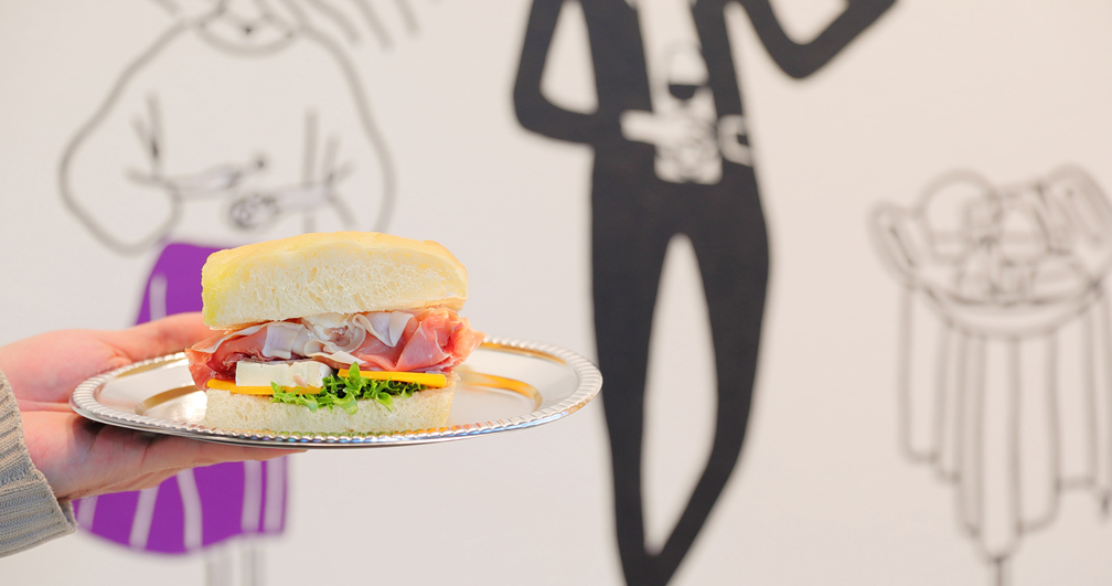 【大阪・堂島】「Fromage堂島」の絶品フォカッチャサンドで知るチーズと生ハムの世界