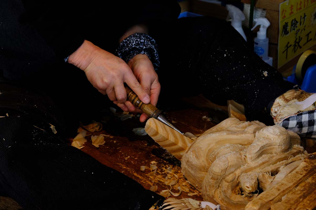 彫り師による実演も