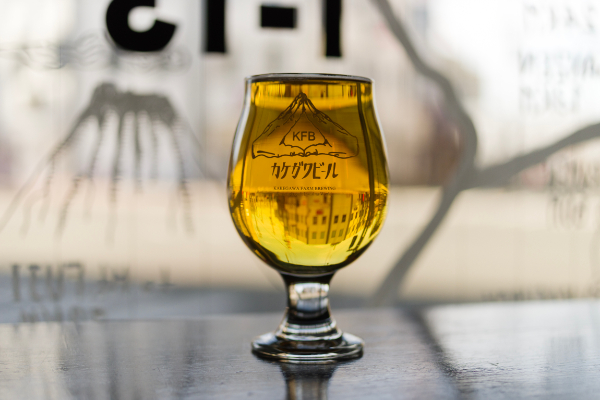 テスター（200ml）750円〜、レギュラー（310ml）800円〜、パイント（500ml）1150円〜