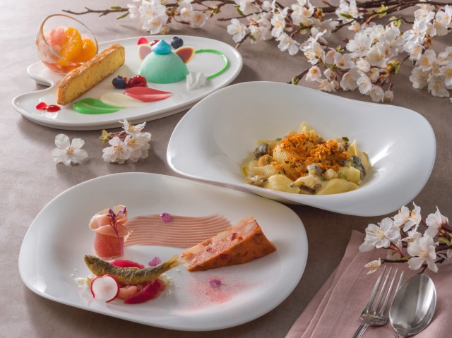 アンティパスト・ミスト 小鮎のカルピオーネ、海老のフリッタータ、生ハムとマンゴー コンキリエ、３種の貝のレモンクリームソース ドルチェ・ミスト オレンジのパンナコッタとブラッドオレンジのグラニテ、メロンのセミフレッド、オレンジ＆アーモンドのビスコッティ