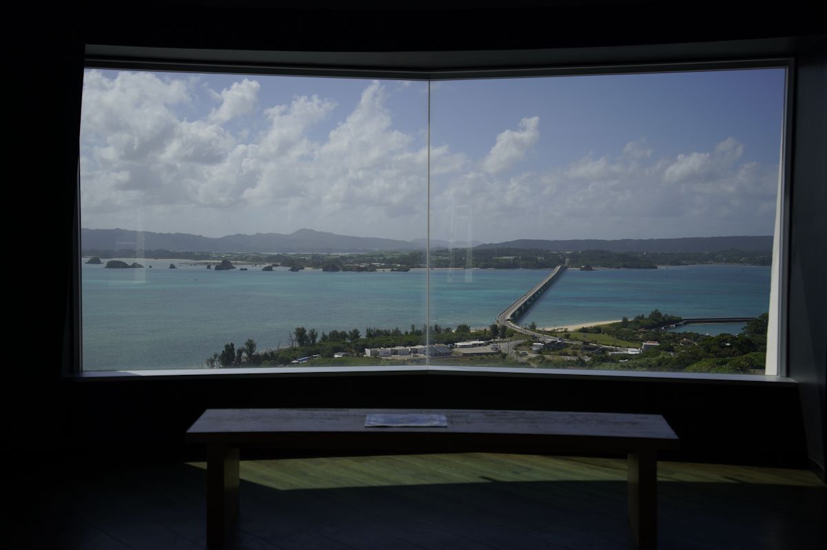 2階展望フロアエレベーターを降りると絶景がお出迎え