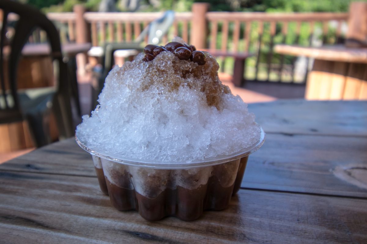 黒糖の甘味がトレッキングの疲れを癒してくれる沖縄ぜんざい500円