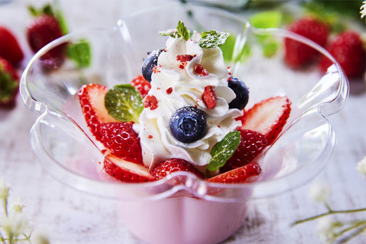 森のたっぷり苺杏仁500円（森のファンタジアカフェ）