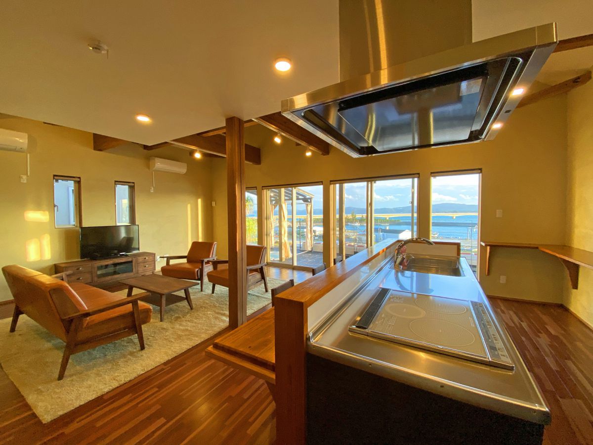 古宇利大橋を望むスイートルーム