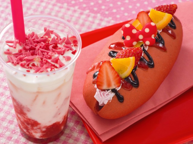 東京ディズニーランド「リフレッシュメントコーナー」フルーツサンド&スペシャルドリンク1200円