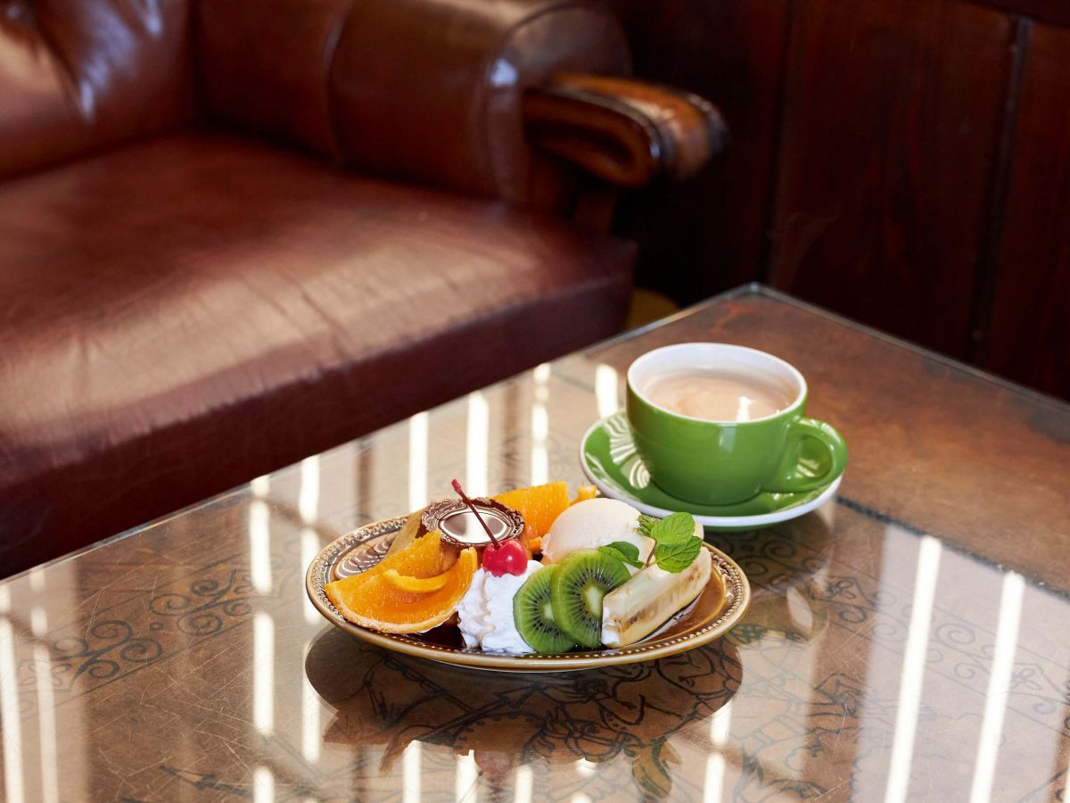 「プリンアラモード」980円　※ドリンクセット1400円