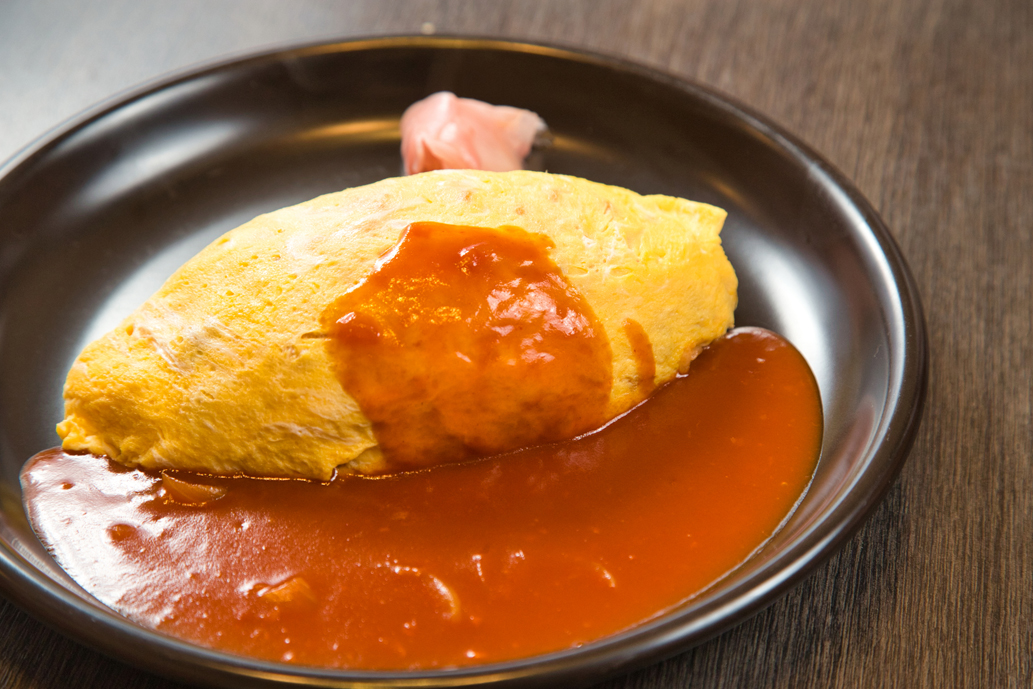 「チキンオムライス」920円