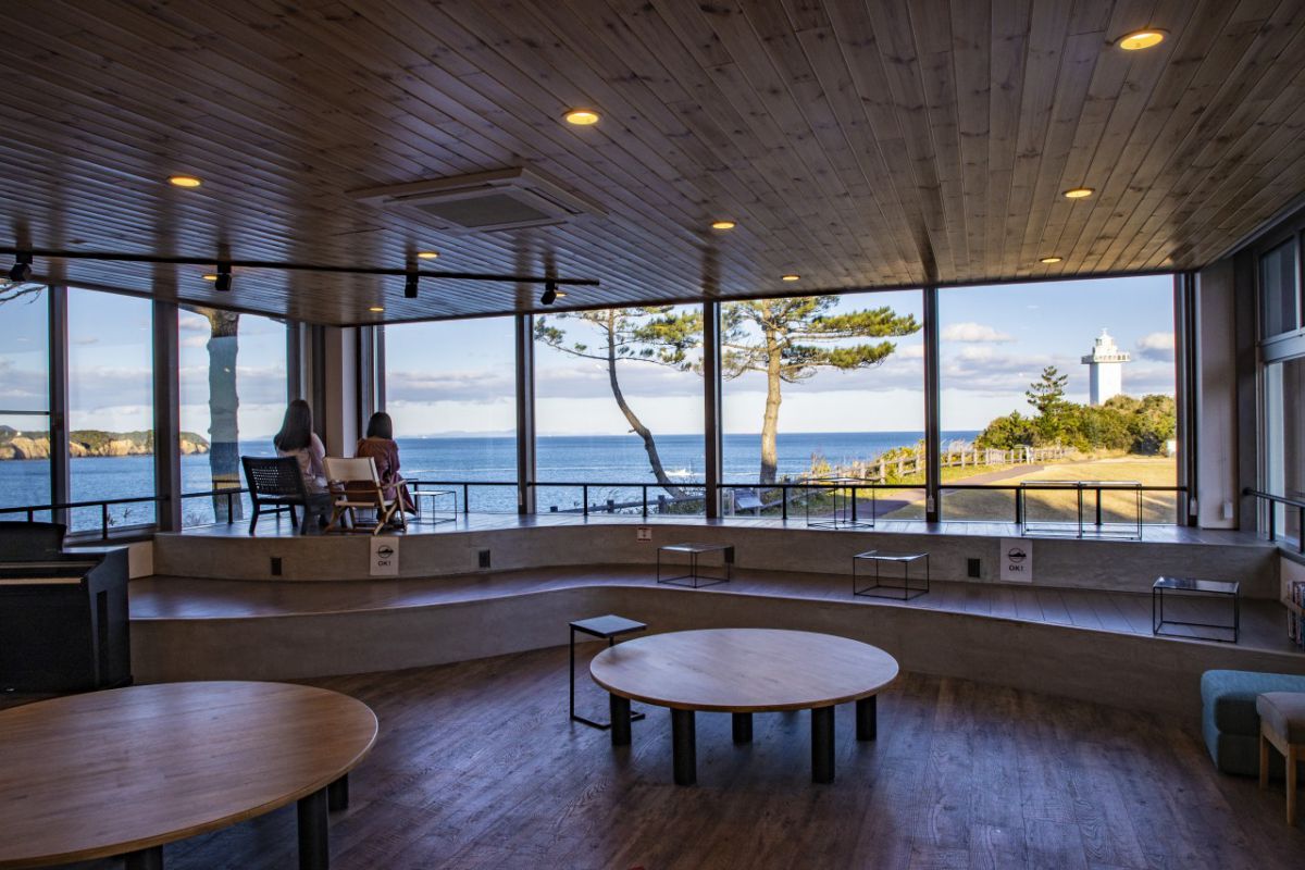 上田商店 灯台カフェ