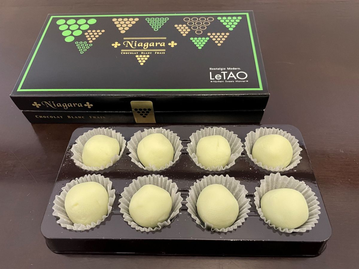 「ナイアガラ ショコラブラン フレ」8個入り864円