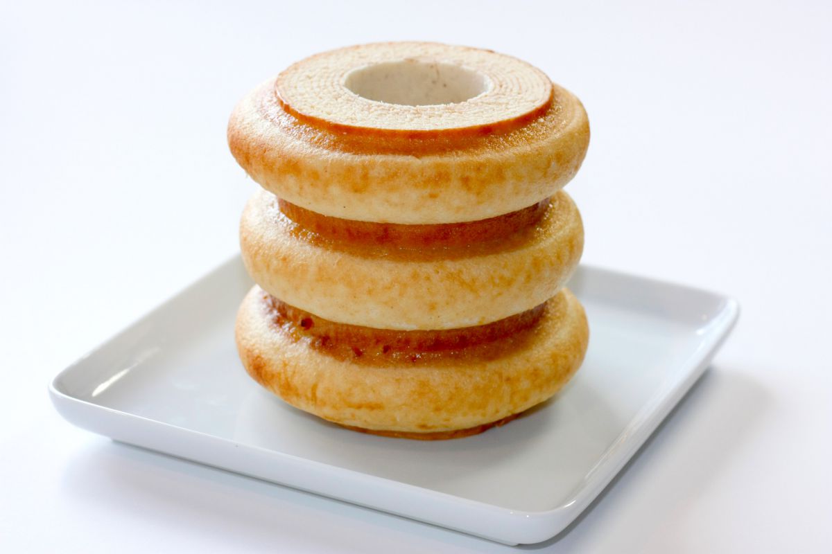 「のこぎり山バウムクーヘン」3山 1296円