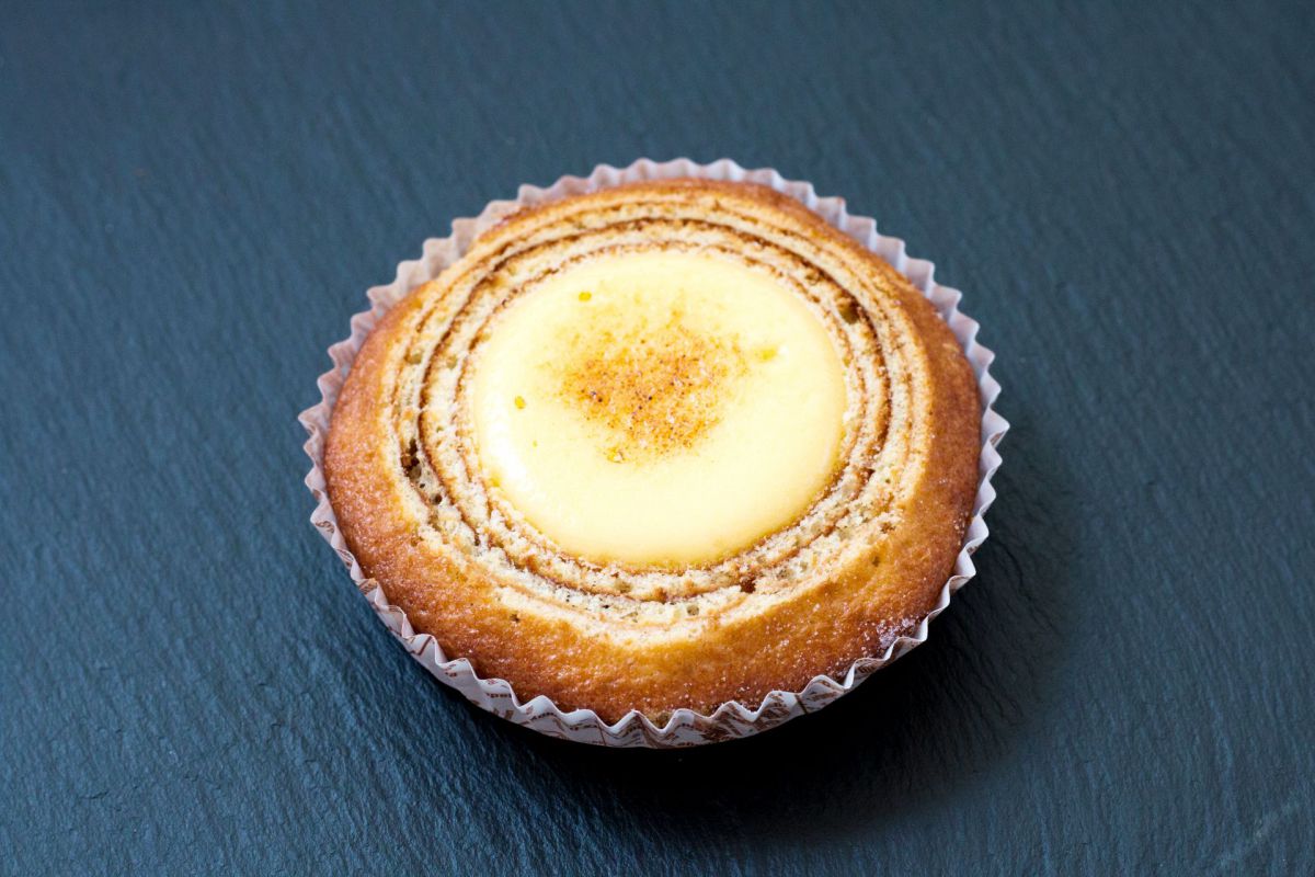 「濃厚焦がしチーズバウム」1個 324円～