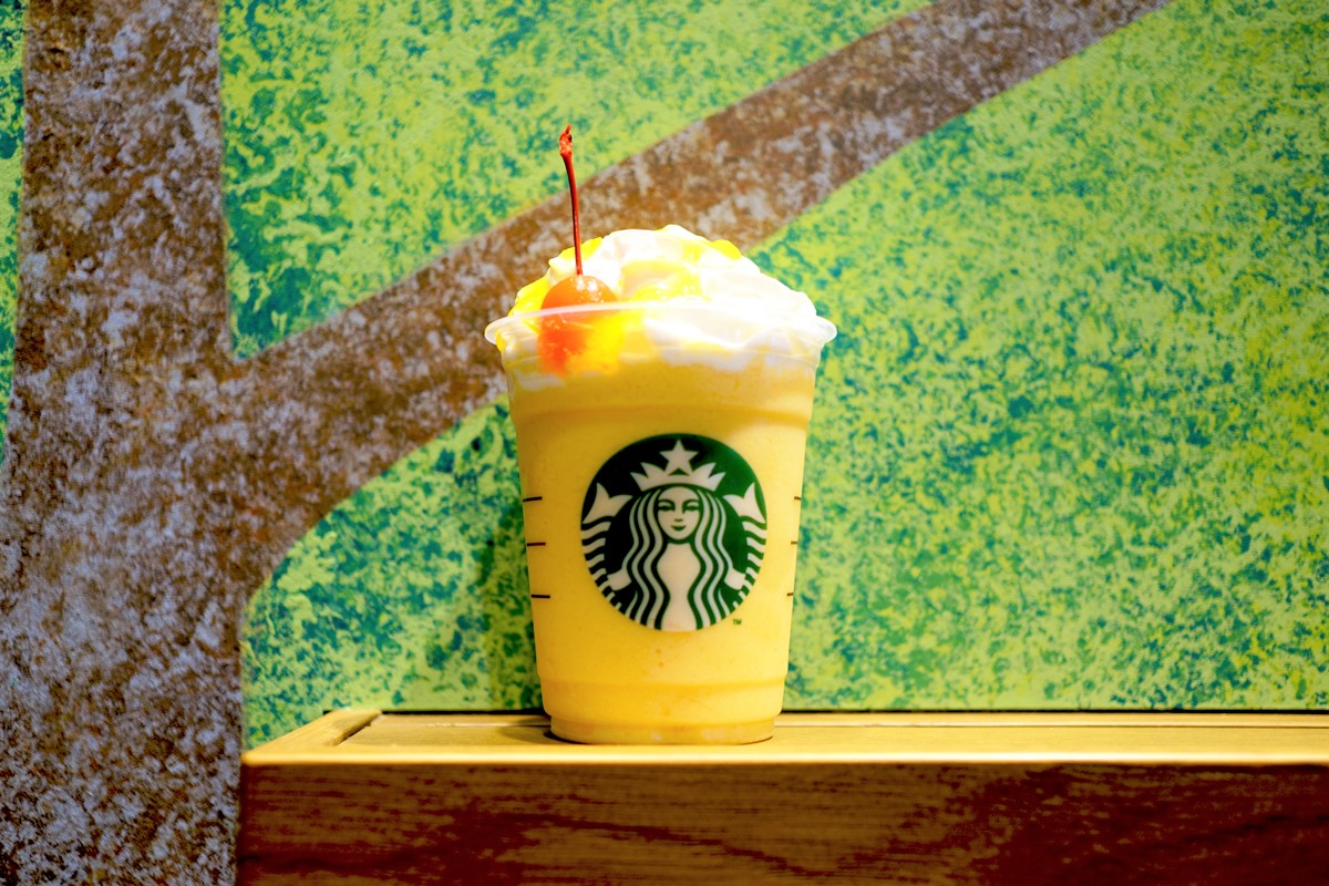 「フルーツGYU‐NEW フラペチーノ®」Tall 638円（持ち帰り）、Tall 650円（店内利用）※スターバックス ミルク（加工乳）を使用。