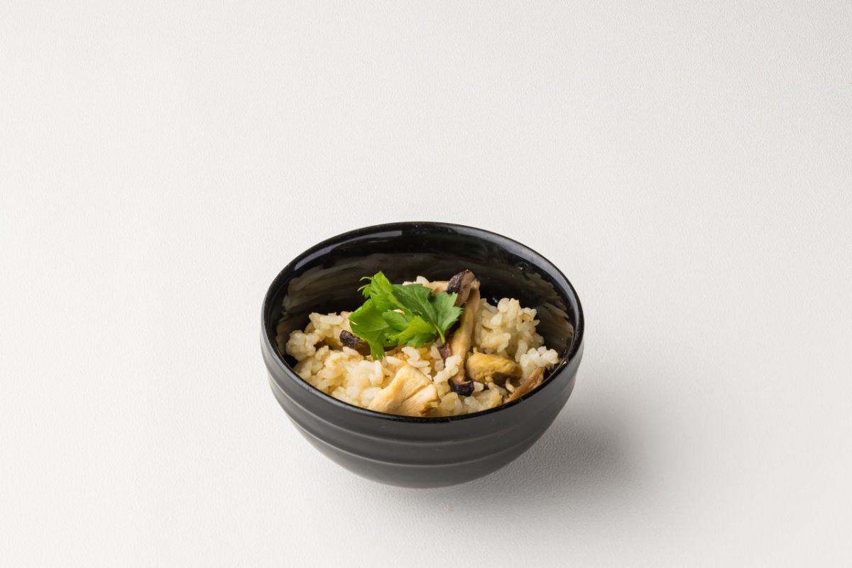 ランチ限定　ふぉーと原木椎茸炊き込みご飯のセット  900円