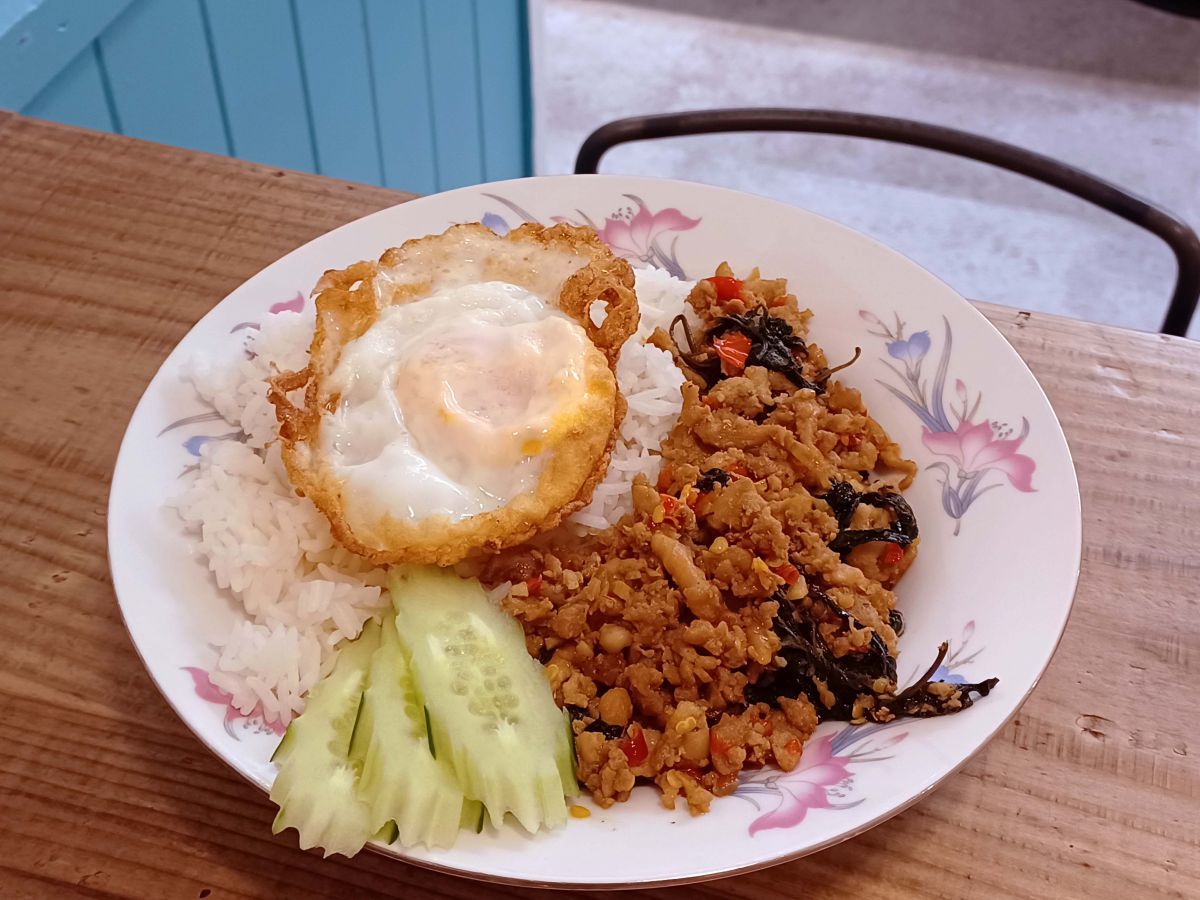 「鶏ガパオライス」970円