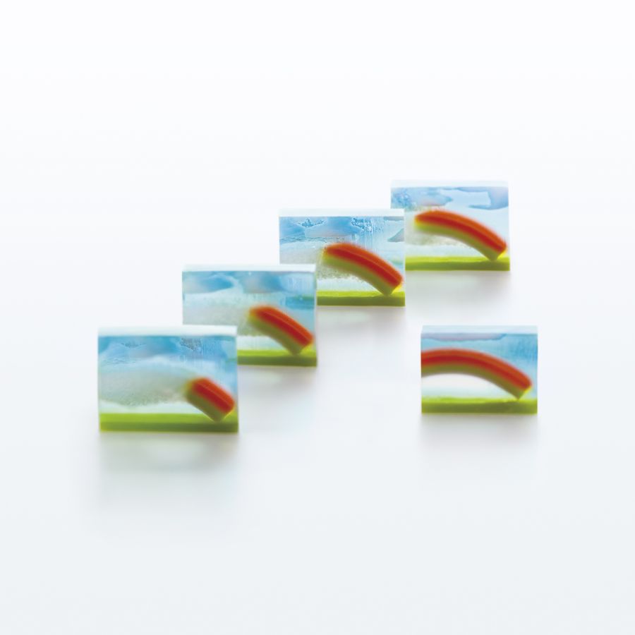 虹の架け橋 半棹 2160円 ※伊勢丹新宿店限定