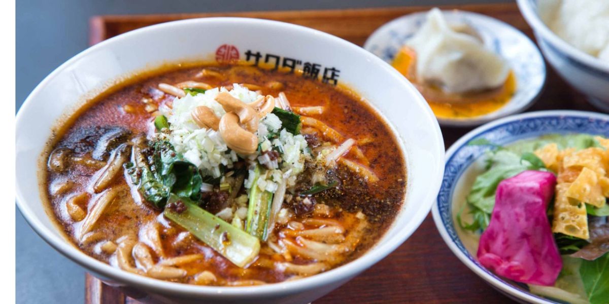 大阪・梅田「サワダ飯店」で世界的ガイド掲載店の味を手軽に。担々麺などランチセットがコスパ最強